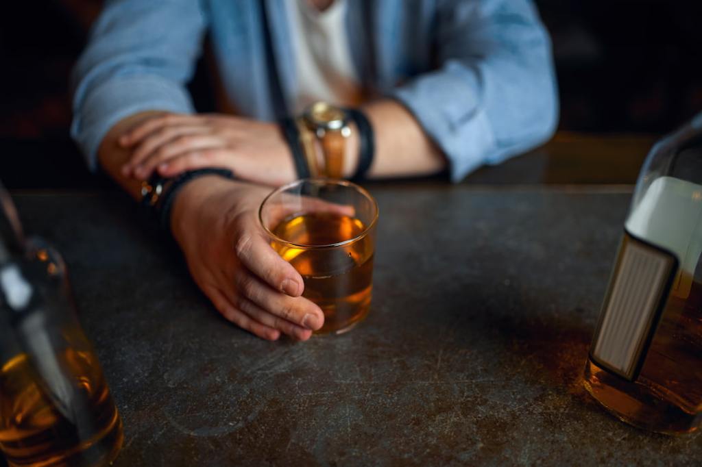Alcohol use disorder: Causes, symptoms, and treatments