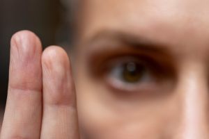 Woman going through EMDR therapy exercise